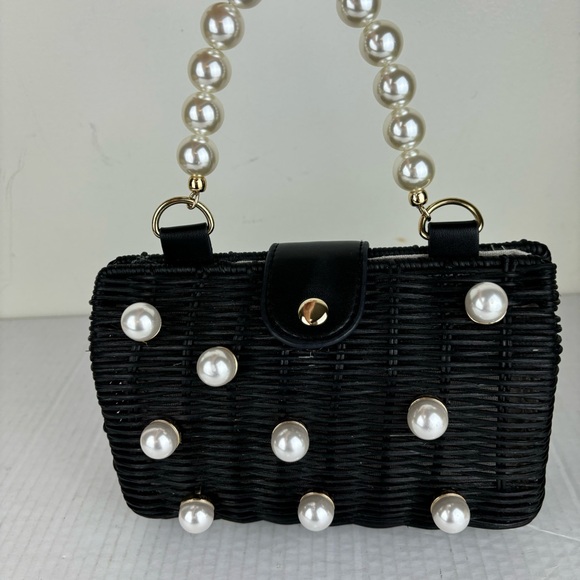 BTB Los Angeles Willow Imitation Pearl Bag - Picture 3 of 16